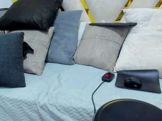 luna-naughty1
