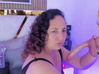 luna-naughty1