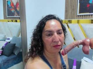 luna-naughty1