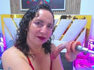 luna-naughty1
