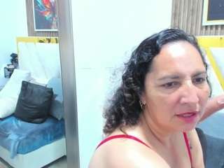 luna-naughty1