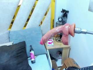luna-naughty1 live webcam show