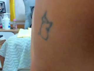 Luna live webcam show