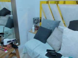 luna-naughty1