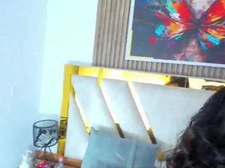 Luna live webcam show