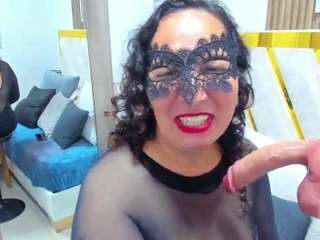 luna-naughty1