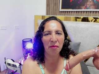luna-naughty1