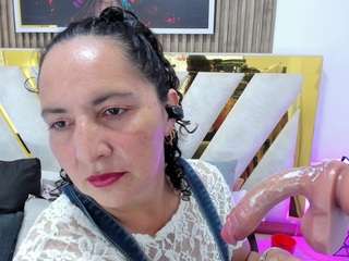 luna-naughty1