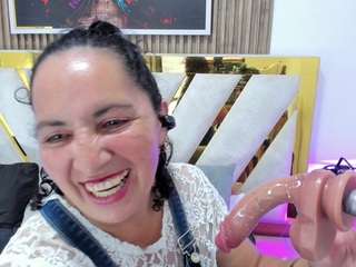 luna-naughty1