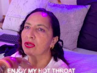 luna-naughty1