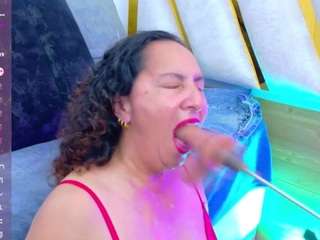luna-naughty1