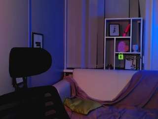  naomi-bronte chat room