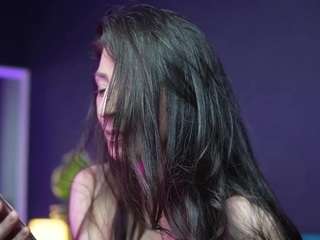 le modèle rubyrosa est en webcam porno dans un show sur le site camsoda, il possède les tags suivants: anal,anal toys,athletic,black hair,blowjob,brown eyes,dildo or vibrator,drinking,foot fetish,lovense,sex toys,smoking,toys,hd,small tits