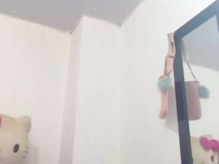 valentinapartyy Live Webcam on CamSoda