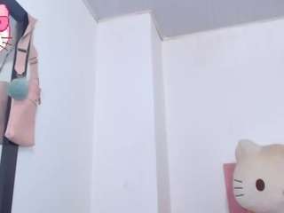 valentinapartyy Live Webcam on CamSoda