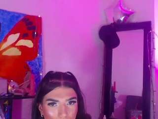 valentinapartyy Live Webcam on CamSoda