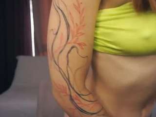 vernitabelluomin... Live Webcam on CamSoda