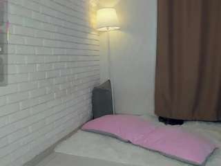 vernitabelluomin... Live Webcam on CamSoda