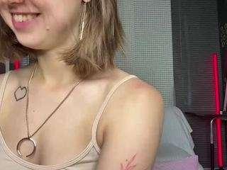 Asha live webcam show
