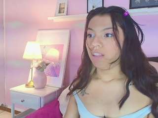 April-tomas