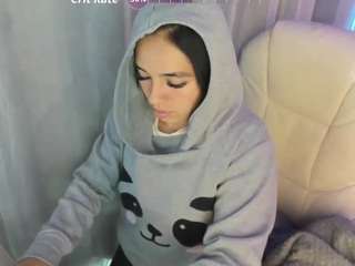 baby-sunset Live Webcam on CamSoda
