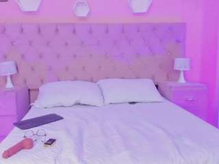 janneblossom Live Webcam on CamSoda