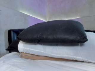 nicolettee1 webcam