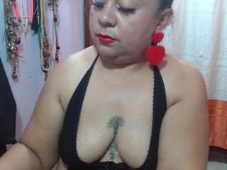sophiahalf Live Webcam on CamSoda