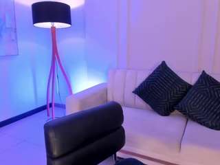 Live Sex Chat with AyshelBrown (@ayshelbrown)