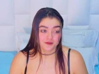 curvykinkydesire Live Webcam on CamSoda
