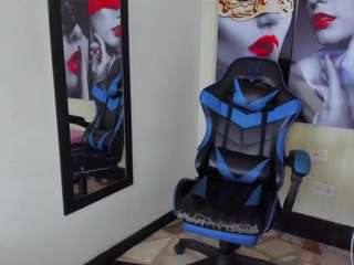 helena-weller Live Webcam on CamSoda