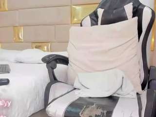 Ce modèle est en direct maintenant. leslycutee