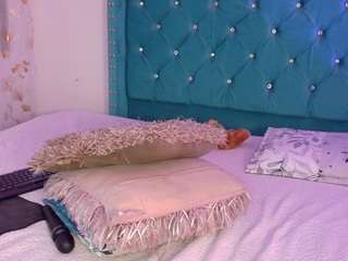 LillyPeach live cam