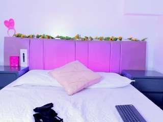 lunazotto webcam model