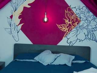 maylu-fox Live Webcam on CamSoda