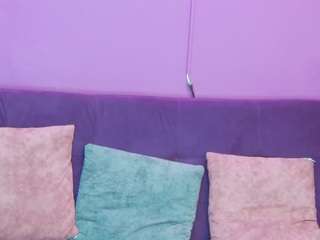 maylu-fox Live Webcam on CamSoda