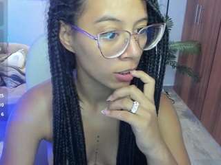 raven-stonee Live Webcam on CamSoda