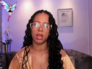 raven-stonee Live Webcam on CamSoda
