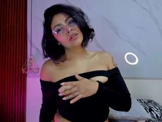 sara-zc Live Webcam on CamSoda