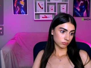 vanessa-luxy