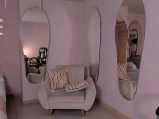 le modèle veronicablue est en webcam porno dans un show sur le site camsoda, il possède les tags suivants: black hair,brown eyes,deepthroat,dirty talk,fingering,handjob,nipple piercings,no drinking,no smoking,skinny,tiny tits