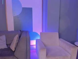 le modèle veronicablue est en webcam porno dans un show sur le site camsoda, il possède les tags suivants: black hair,brown eyes,deepthroat,dirty talk,fingering,handjob,nipple piercings,no drinking,no smoking,skinny,tiny tits,hd