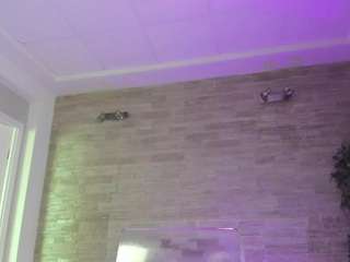 Live webcam model boobzillaa on Soda Cams