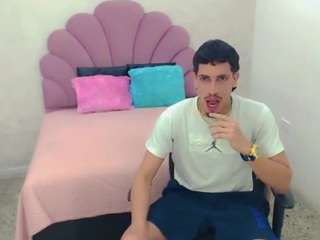 brayanhanssen Live Webcam on CamSoda