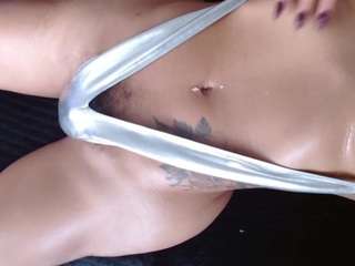 carolinepanky live cam profile