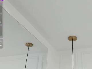 jade-evergreen's CamSoda show and profile