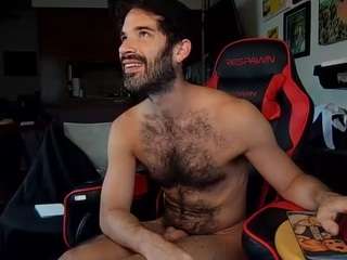 pupscritch's live room