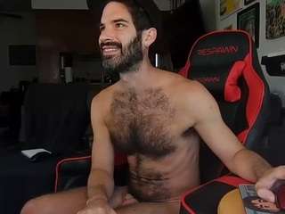 pupscritch live webcam show