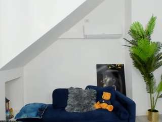 ranyaevy live webcam show