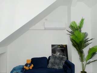 RanyaEvy live webcam show